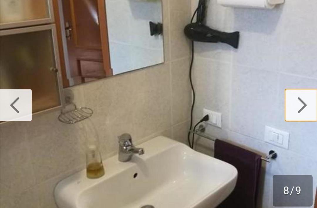 Roma Metro Jonio Double Room With Bathroom الغرفة الصورة